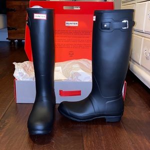 Hunter Black Boots
